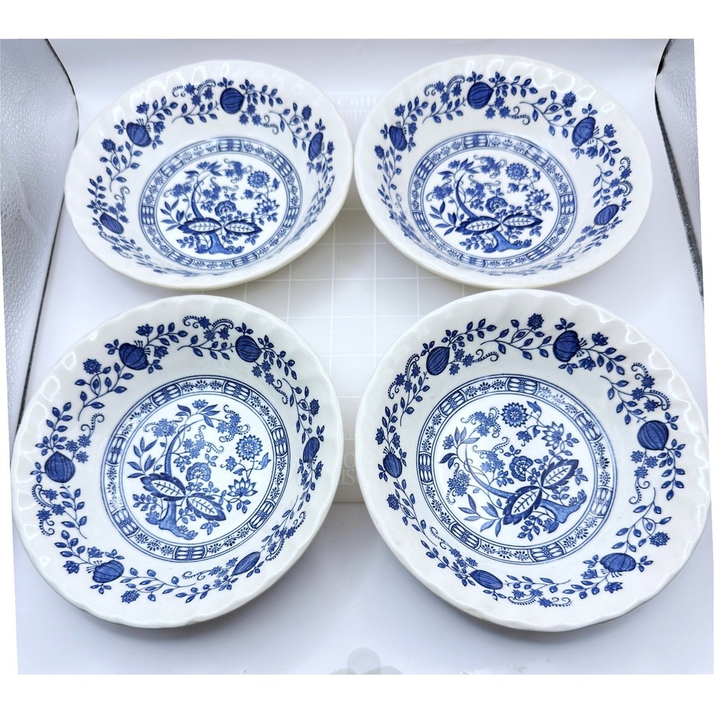 1980s Myott Meakin Blue Onion Nordic Set of 4 Cereal Individual Size Bowls 6.5"